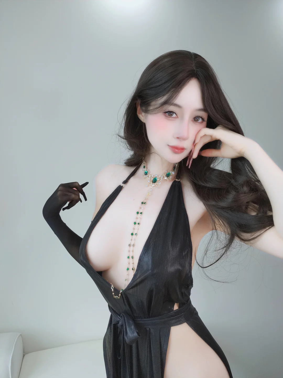 白银81 - 自摄Vol.103 黑丝礼裙 [122P,8V-1.92GB] tg@simisebaisi 【丝足阁】008.webp